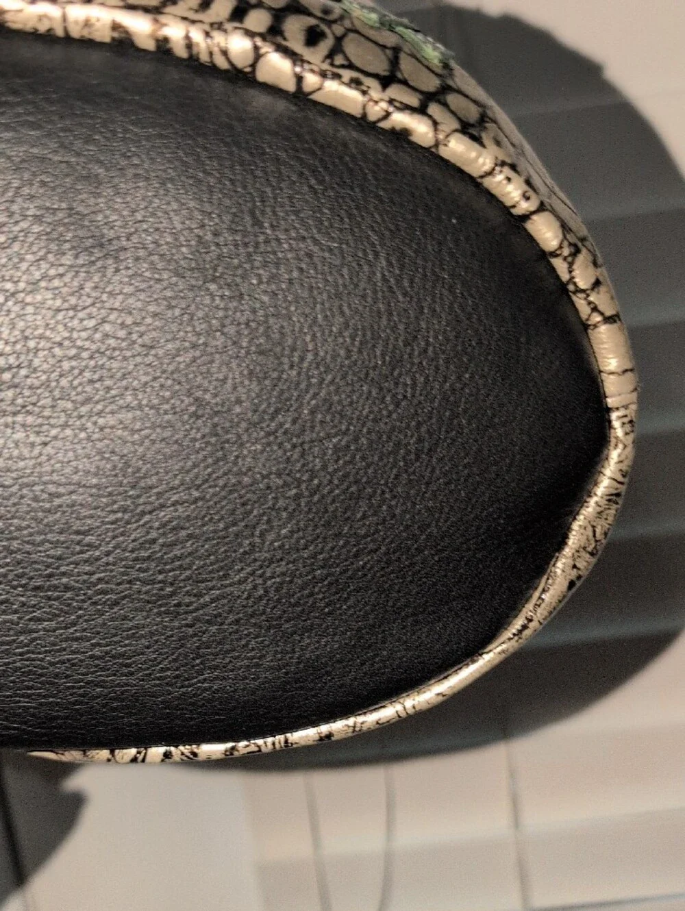 Townsend Silver And Black Leather Emobossed Crocodile Bag